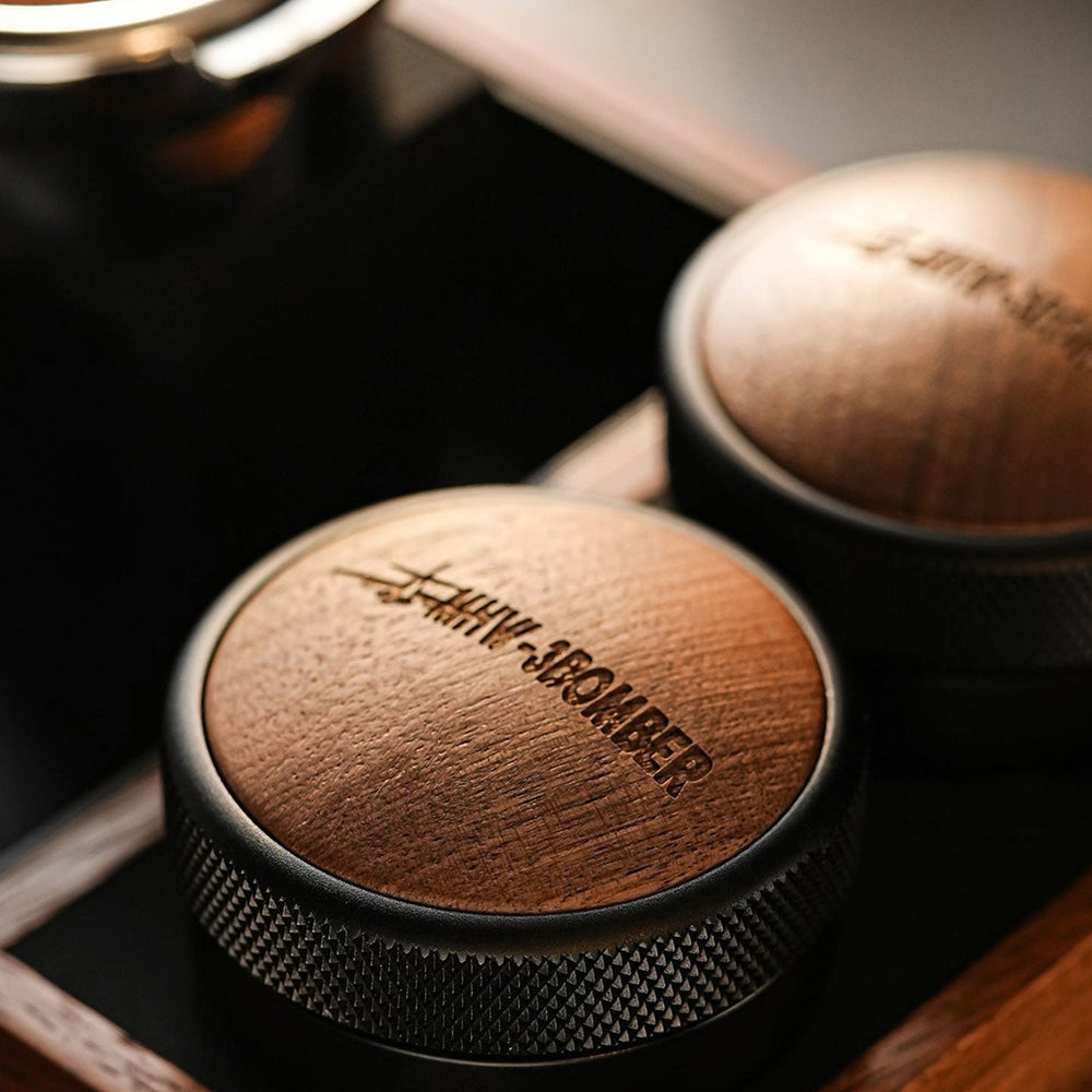 
                      
                        Wood Lid Coffee Distributor
                      
                    