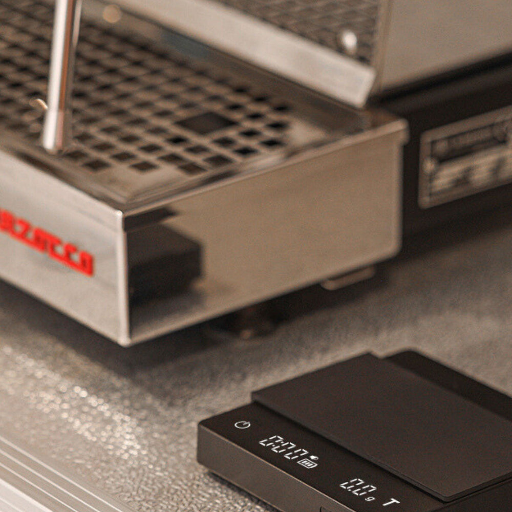 
                      
                        Cube Coffee Scale
                      
                    